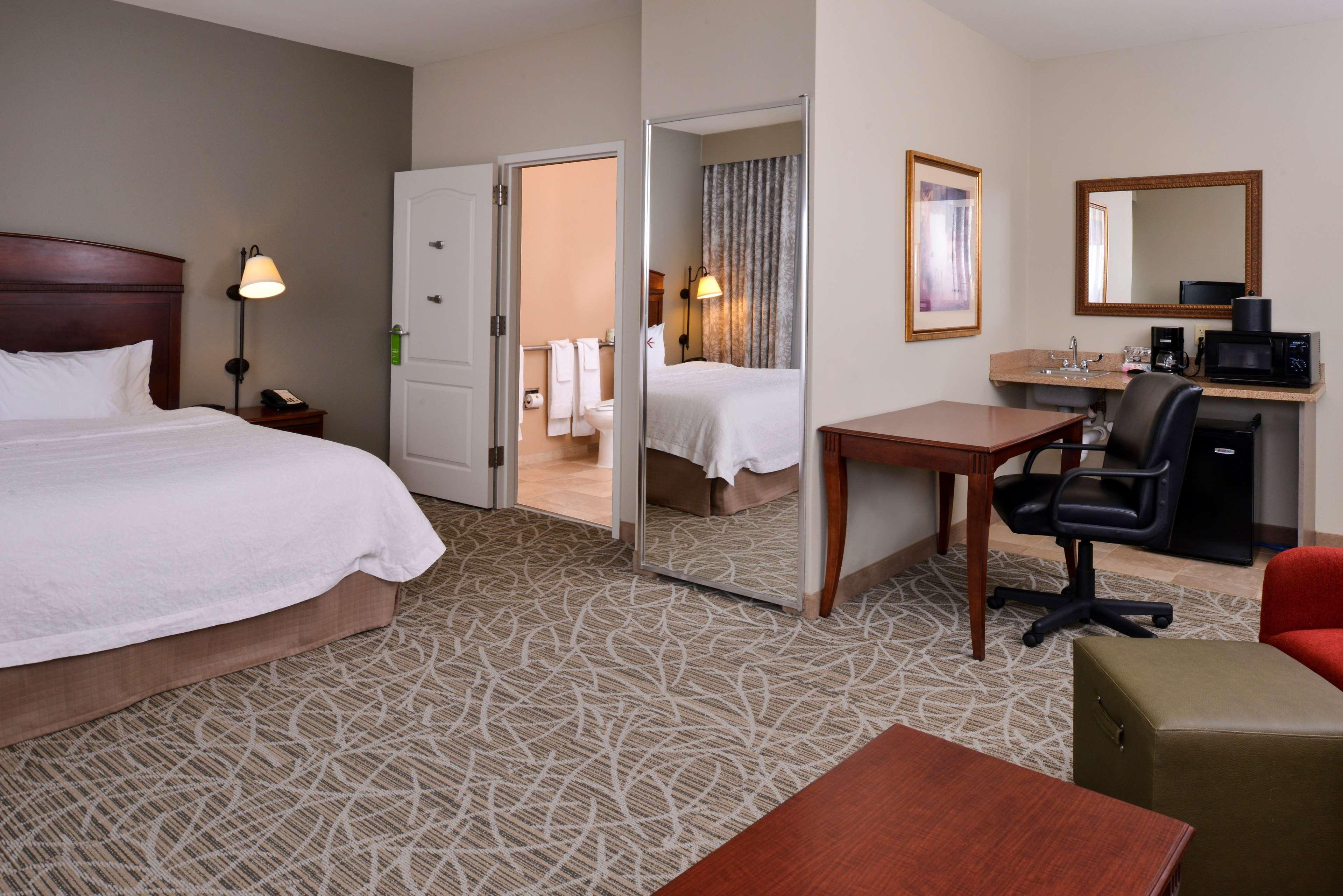 Hampton Inn By Hilton Litchfield Екстер'єр фото