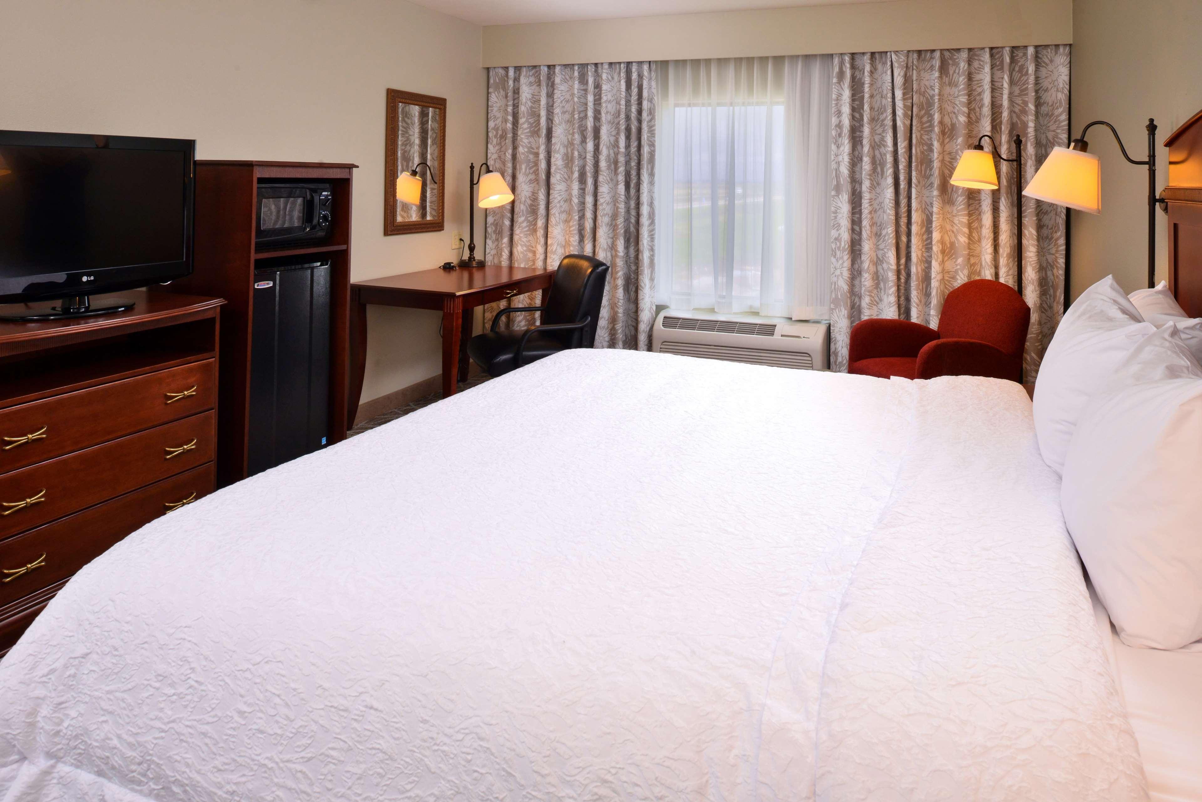 Hampton Inn By Hilton Litchfield Екстер'єр фото