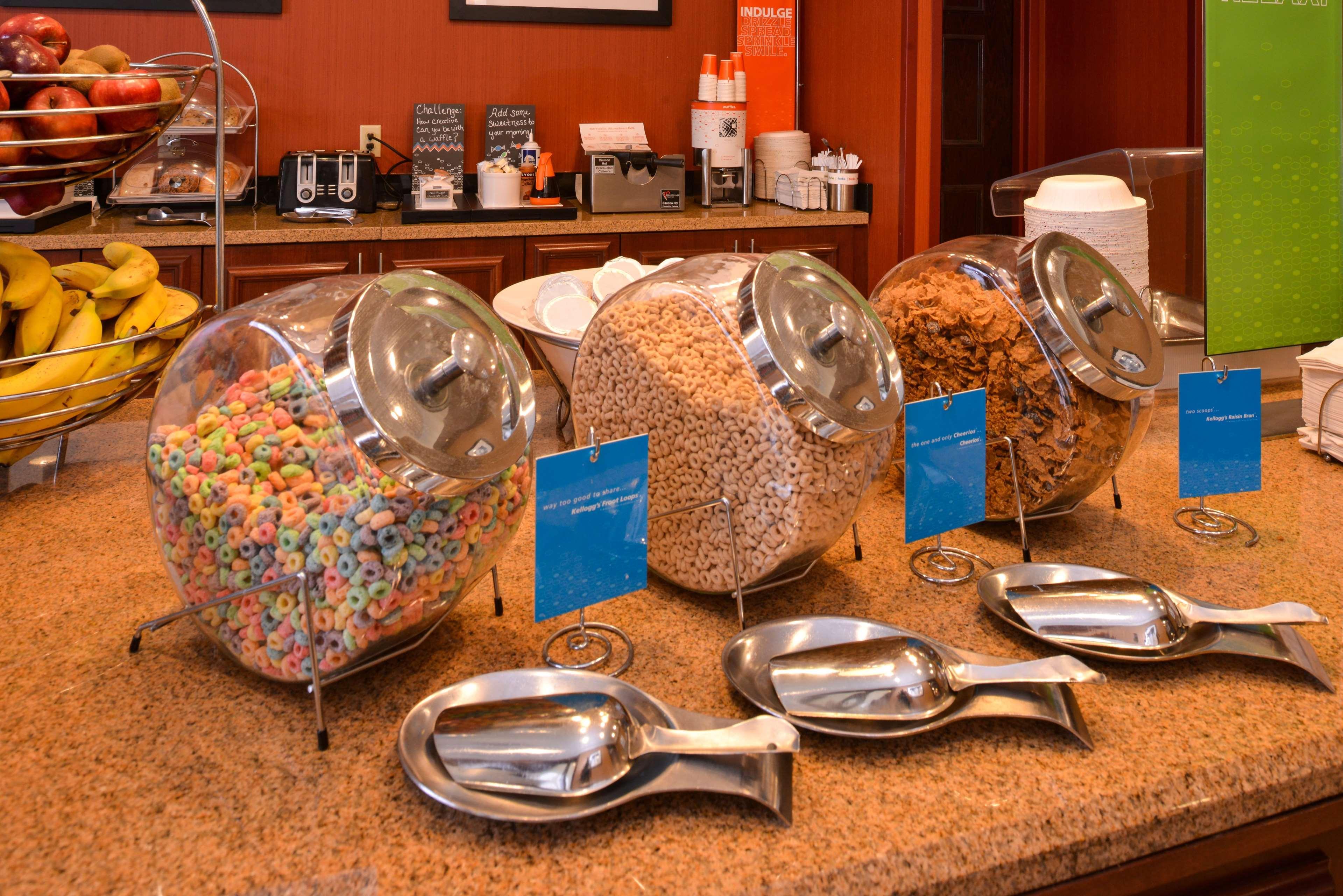 Hampton Inn By Hilton Litchfield Екстер'єр фото