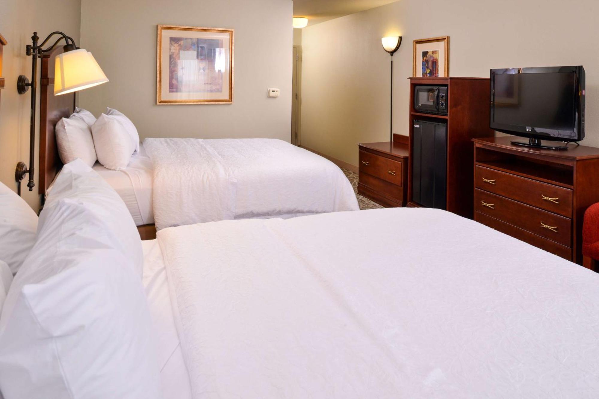 Hampton Inn By Hilton Litchfield Екстер'єр фото