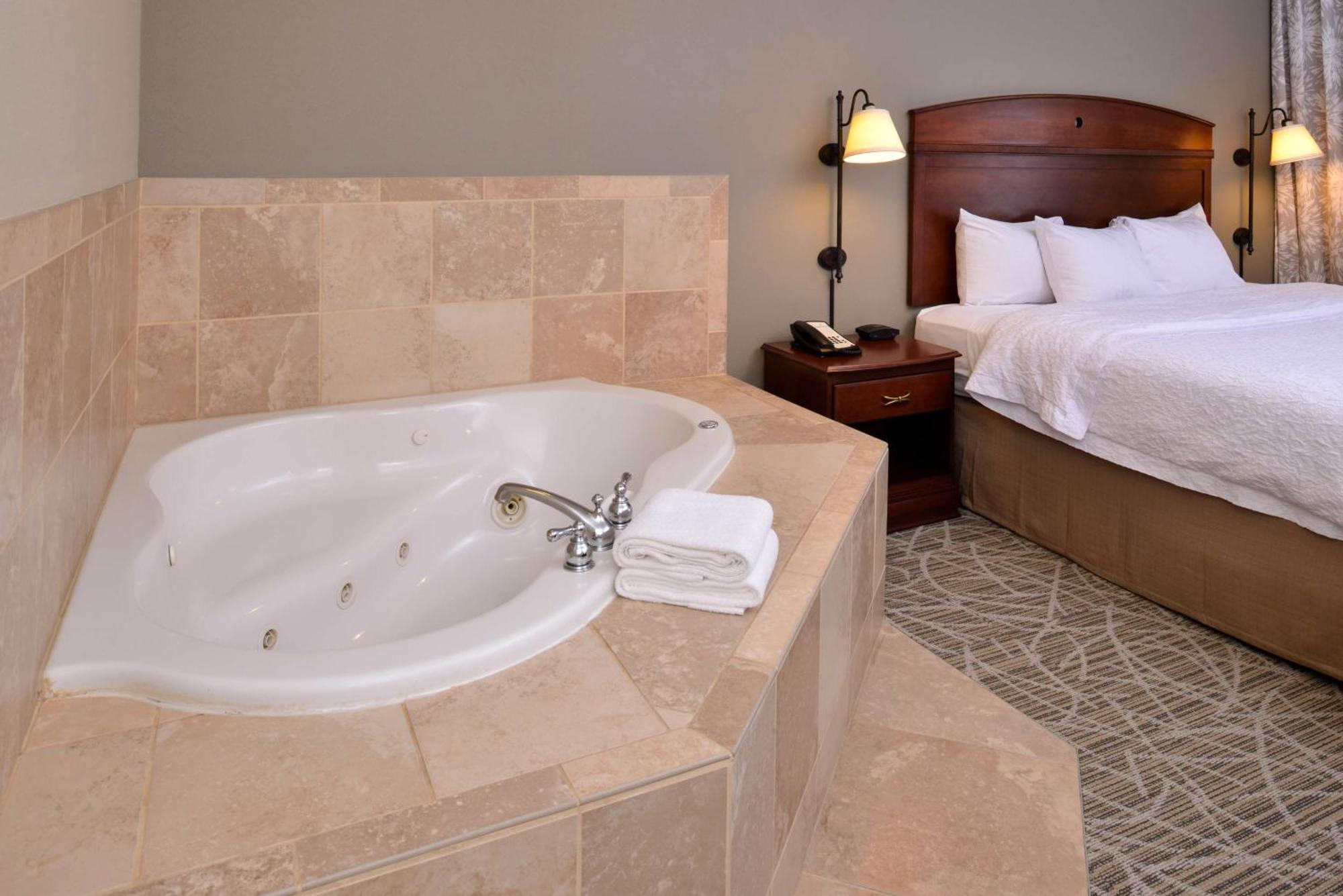 Hampton Inn By Hilton Litchfield Екстер'єр фото
