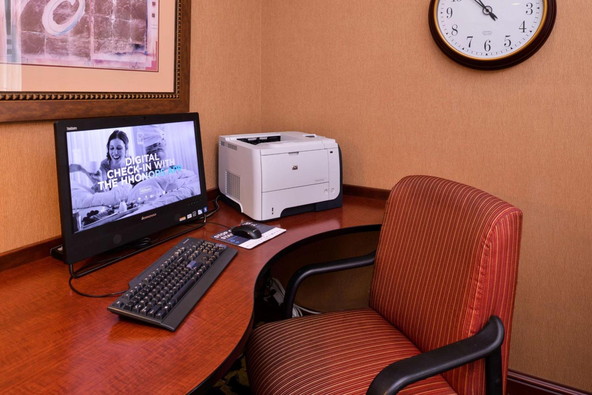 Hampton Inn By Hilton Litchfield Екстер'єр фото