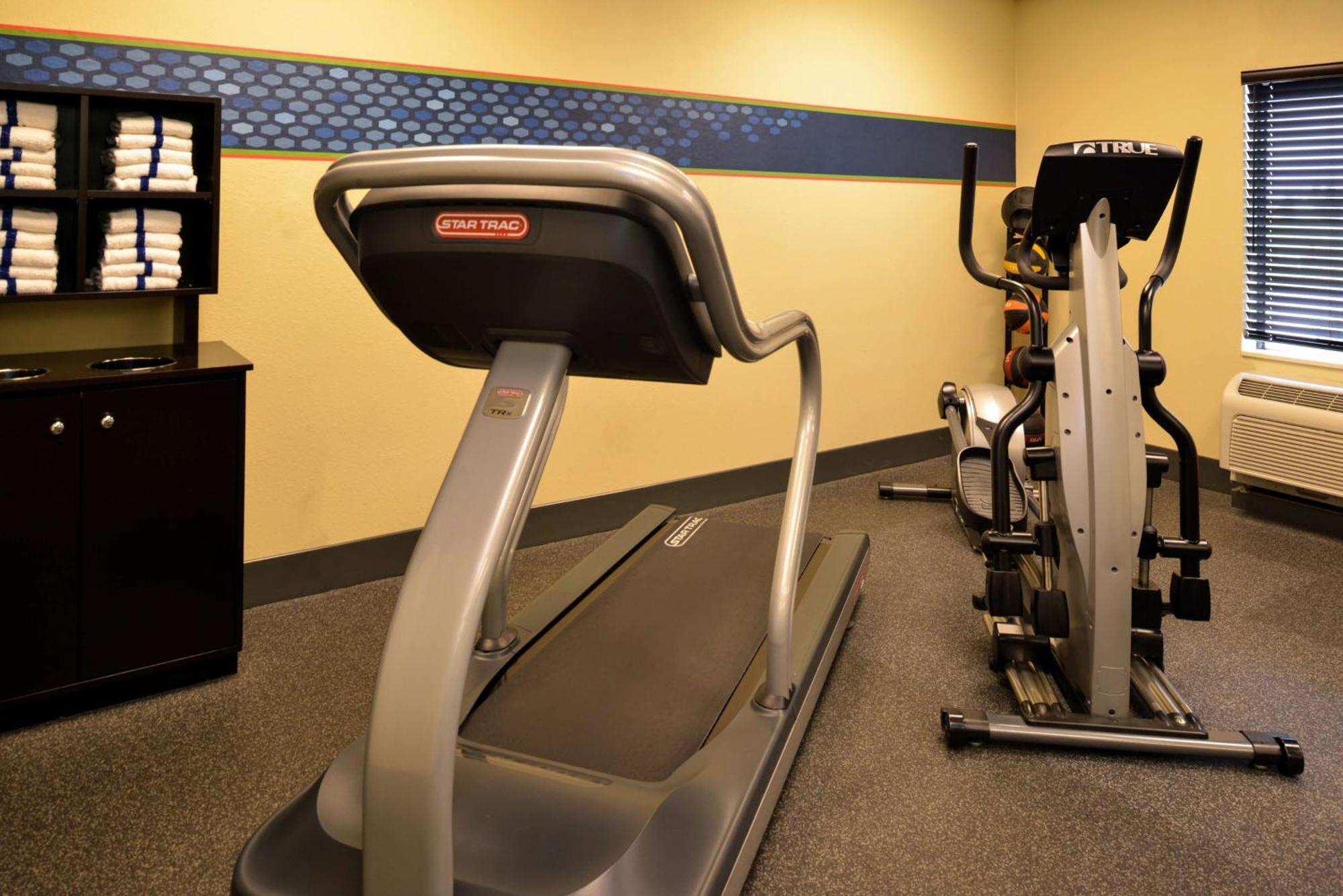 Hampton Inn By Hilton Litchfield Екстер'єр фото
