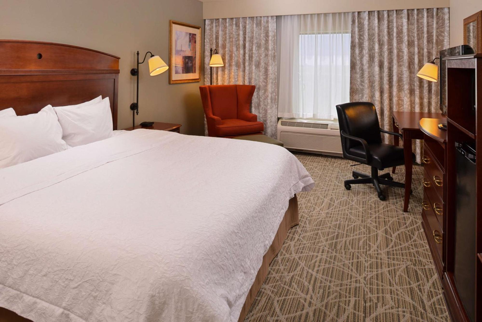 Hampton Inn By Hilton Litchfield Екстер'єр фото