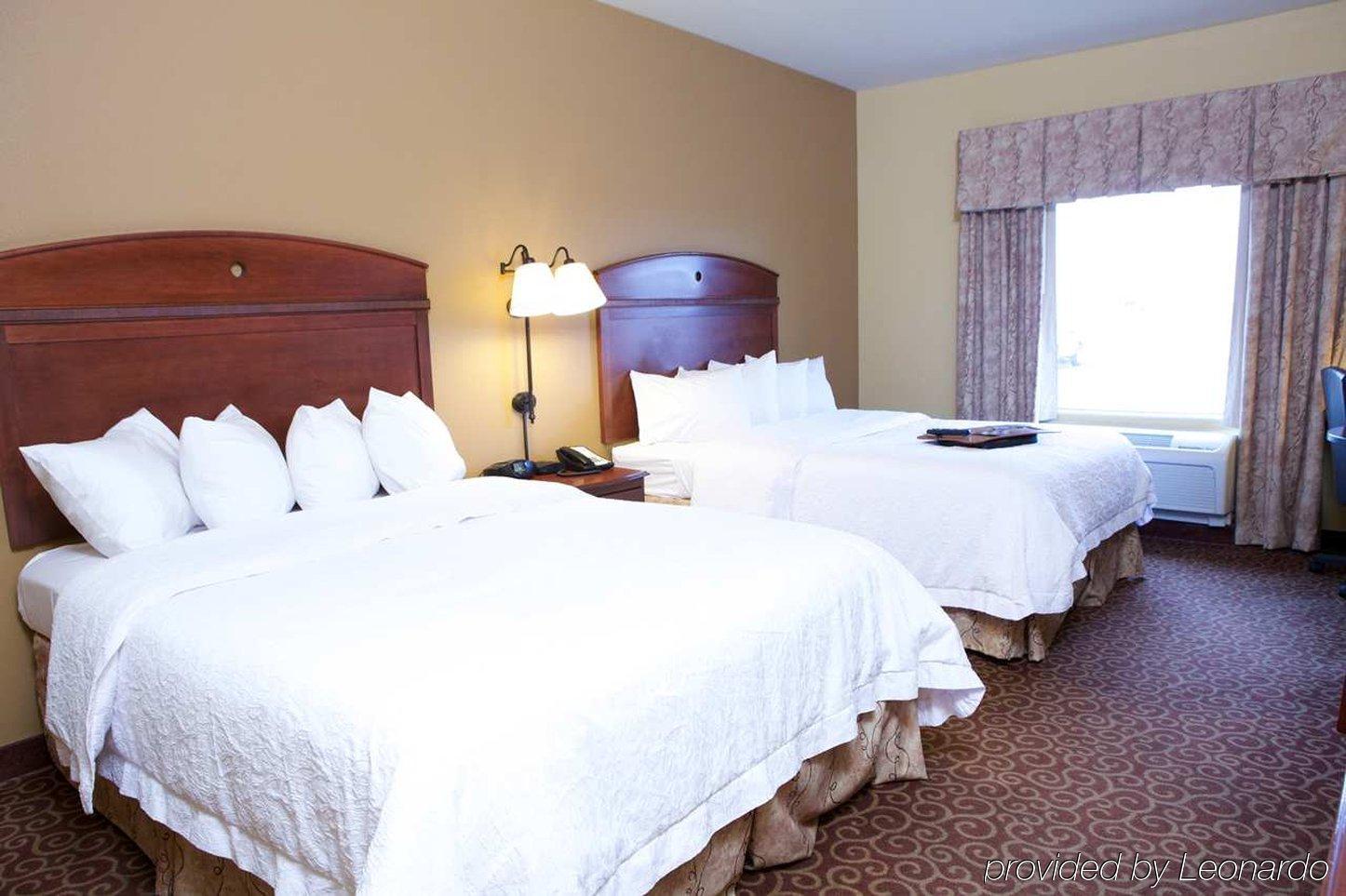 Hampton Inn By Hilton Litchfield Екстер'єр фото