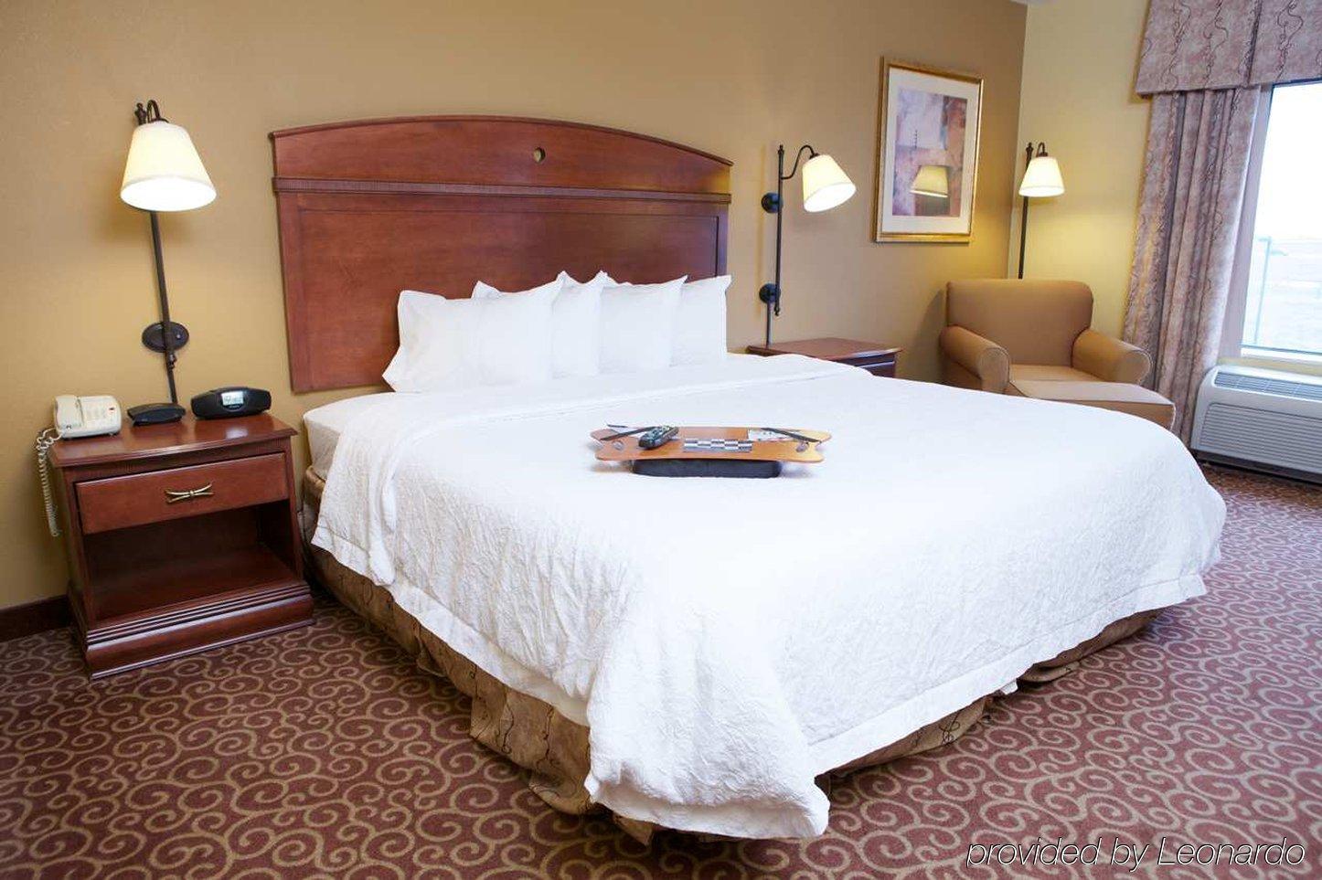 Hampton Inn By Hilton Litchfield Екстер'єр фото